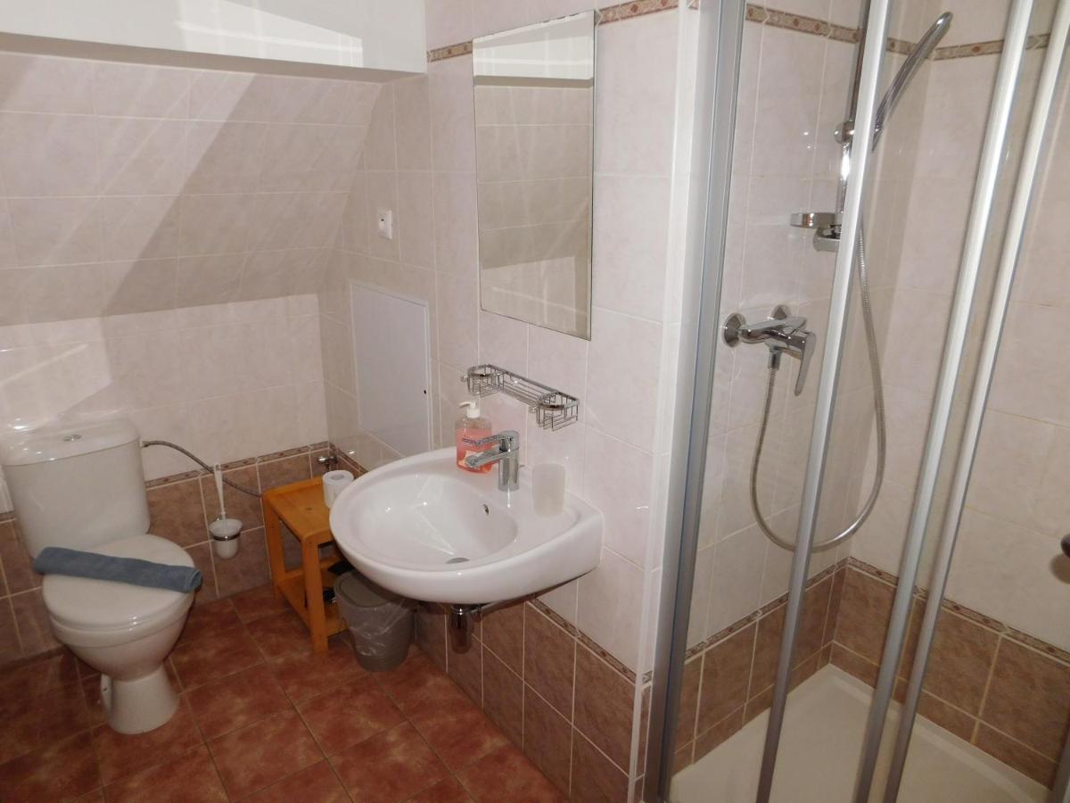 Vila Eden Apartment Pec pod Snezkou Bagian luar foto